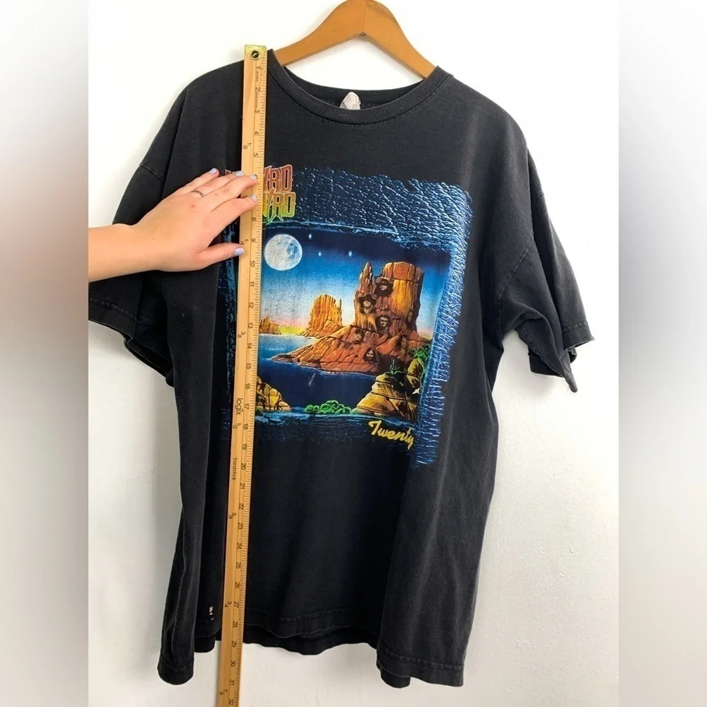 Vintage Lynyrd Skynyrd "Twenty" Album Cronies T-Shirt Sz L - Picture 11 of 12